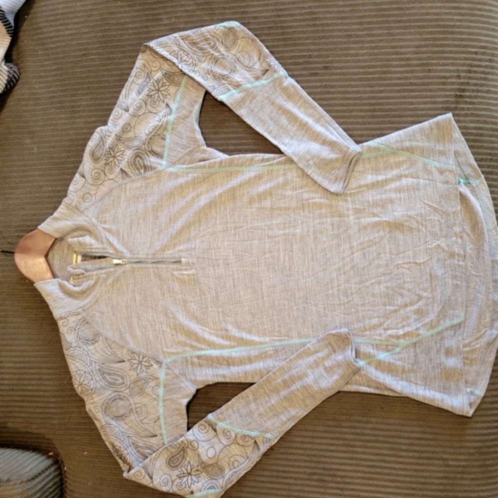 Smartwool Gray Long Sleeve Tee with Patterned Sleeves